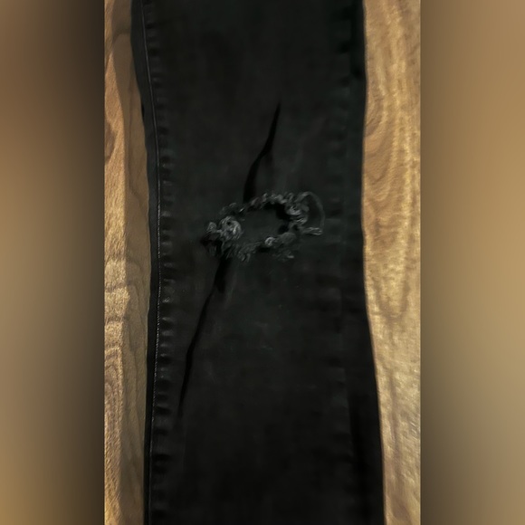 Mavi jeans. Black. Size 26, 32 inseam. - Picture 5 of 9